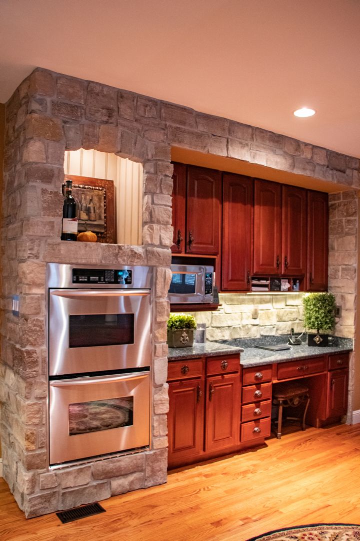 Harvest snap stone added into an existing kitchen to tie stone features throughout the whole house