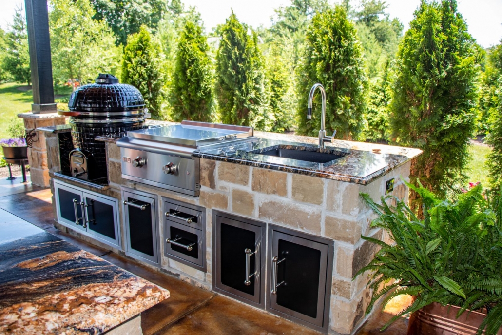 customizable outdoor kitchen